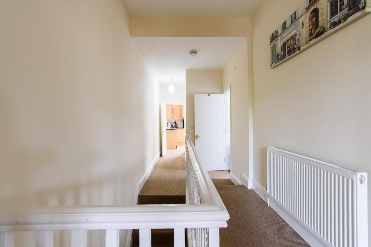 Handpost View Apartman Newport  Kültér fotó